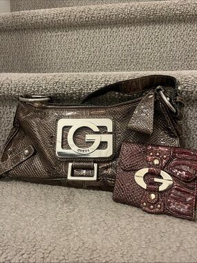 GUESS Metallic Brown Shoulder Bag with Burgundy Wallet
